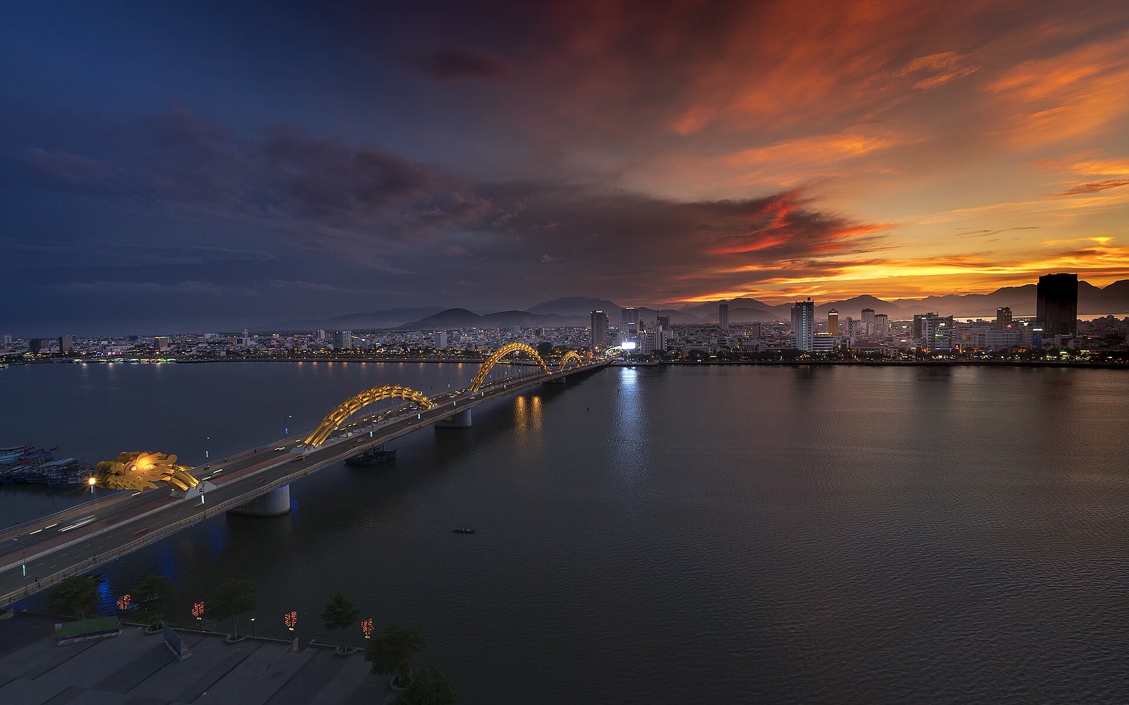 Da Nang — Luxury Coastal Resort Sanctuary